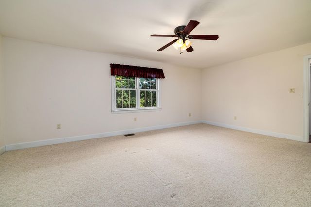 615 KESTREL CT, Woodstock, VA 22664