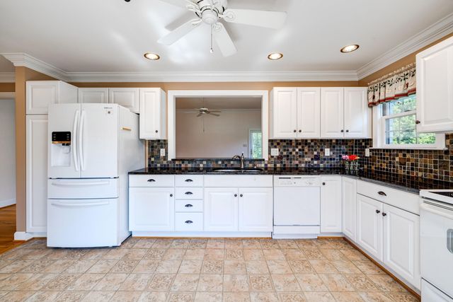 615 KESTREL CT, Woodstock, VA 22664