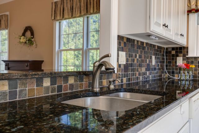 615 KESTREL CT, Woodstock, VA 22664