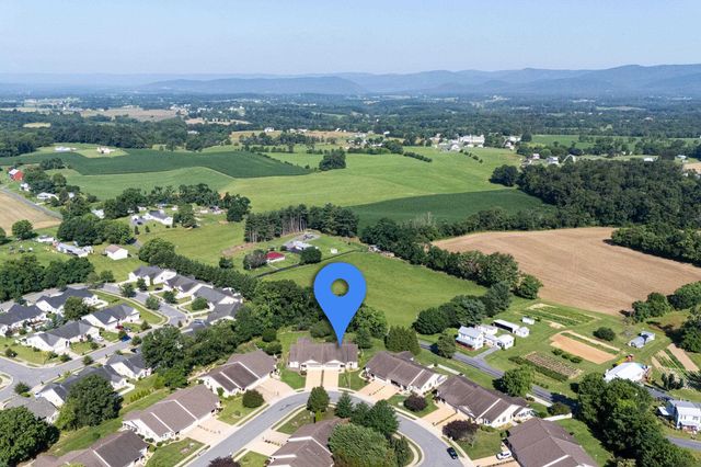615 KESTREL CT, Woodstock, VA 22664