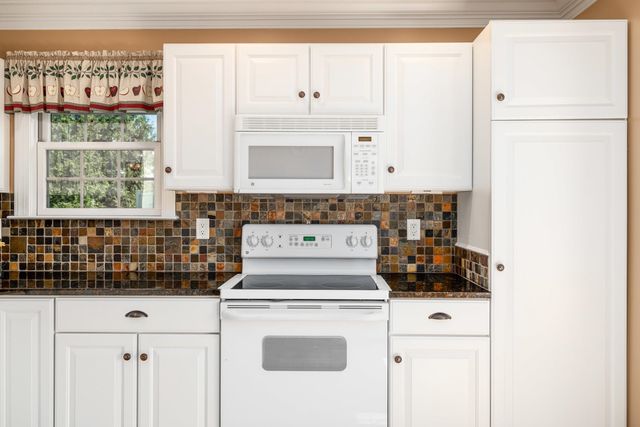 615 KESTREL CT, Woodstock, VA 22664