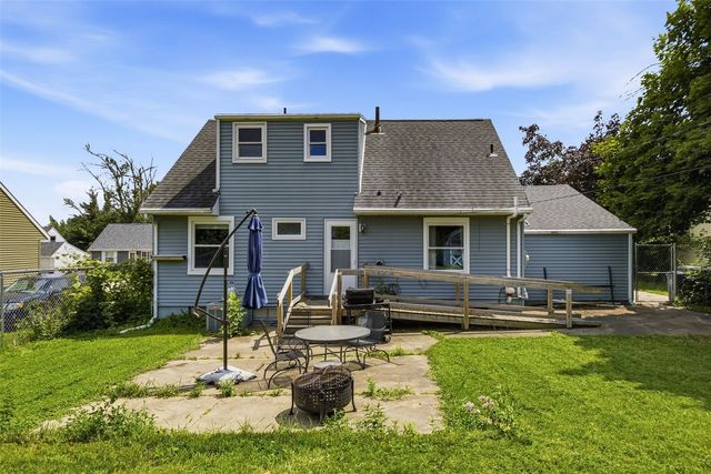 5134 Gordon Avenue NW, Cedar Rapids, IA 52405