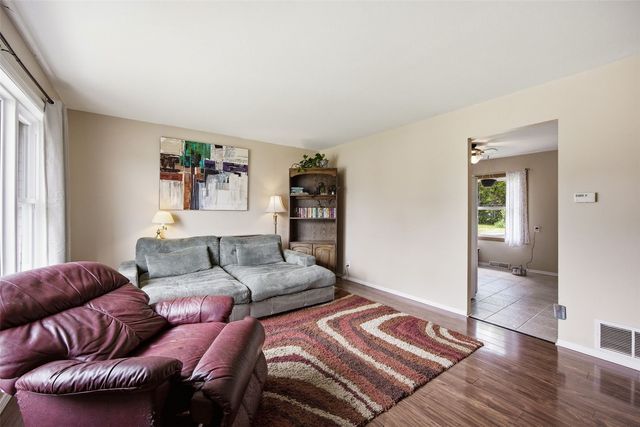 5134 Gordon Avenue NW, Cedar Rapids, IA 52405