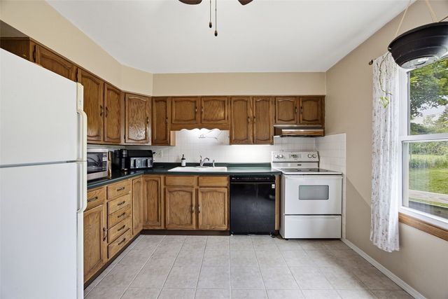 5134 Gordon Avenue NW, Cedar Rapids, IA 52405
