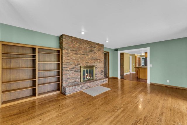 7 Sprucewood COURT, Wind Point, WI 53402