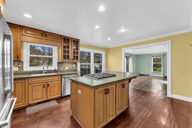 7 Sprucewood COURT, Wind Point, WI 53402