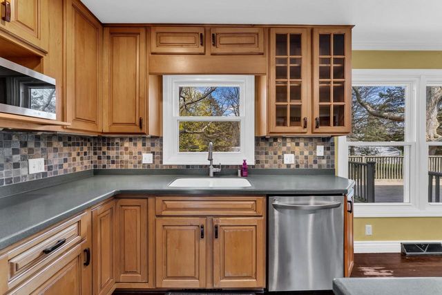 7 Sprucewood COURT, Wind Point, WI 53402