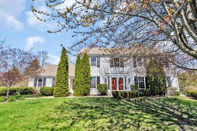 7 Sprucewood COURT, Wind Point, WI 53402