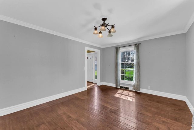 7 Sprucewood COURT, Wind Point, WI 53402