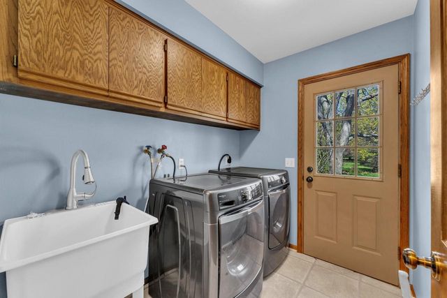 7 Sprucewood COURT, Wind Point, WI 53402