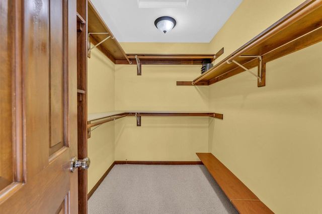 7 Sprucewood COURT, Wind Point, WI 53402