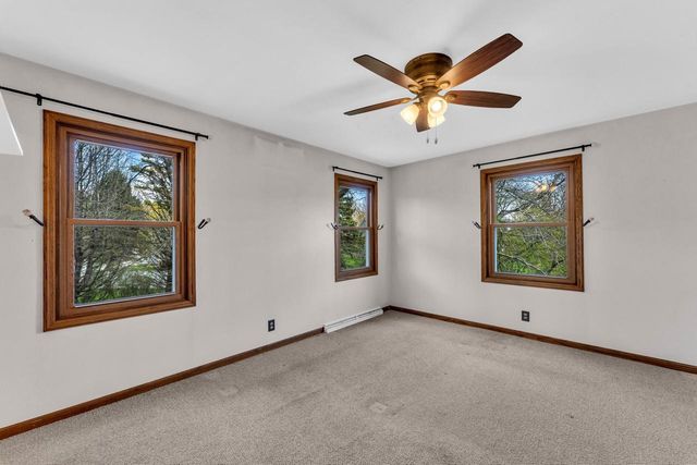 7 Sprucewood COURT, Wind Point, WI 53402