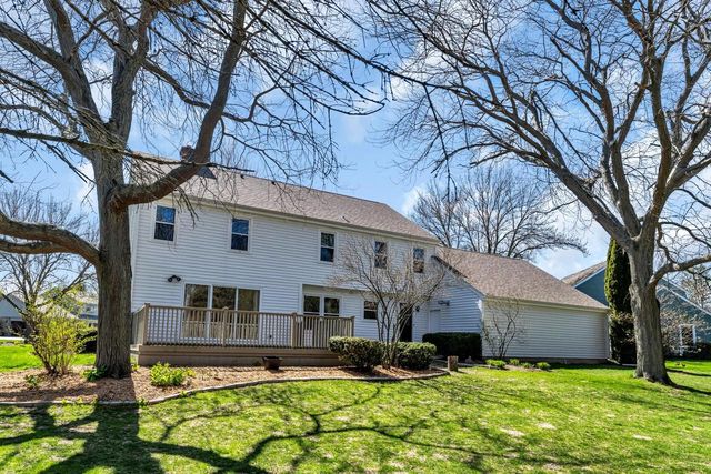 7 Sprucewood COURT, Wind Point, WI 53402
