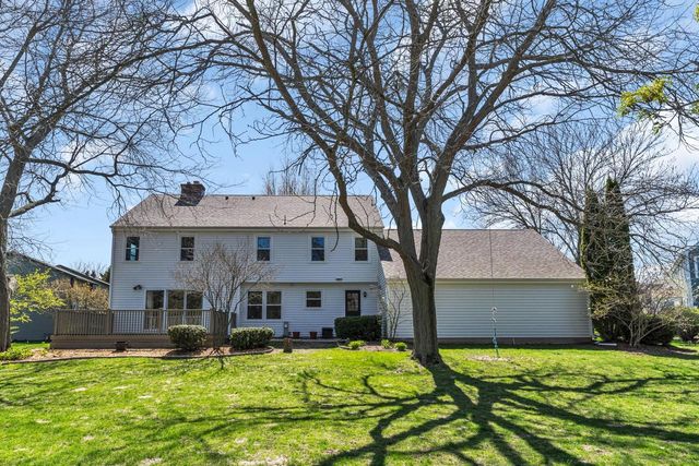 7 Sprucewood COURT, Wind Point, WI 53402