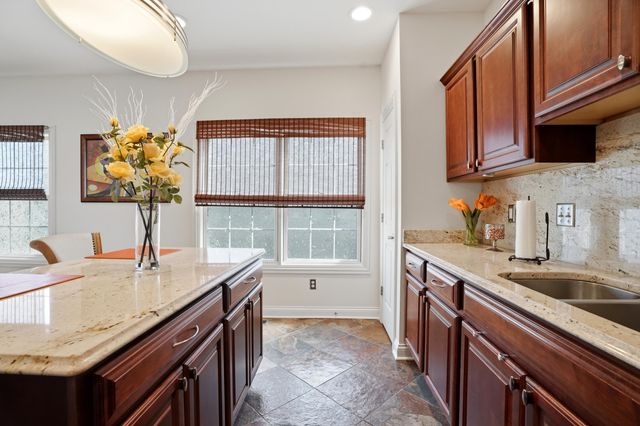 964 Fountain Place, Schererville, IN 46375