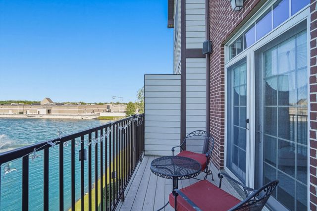 964 Fountain Place, Schererville, IN 46375