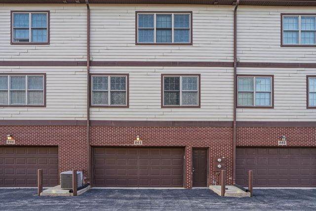 964 Fountain Place, Schererville, IN 46375