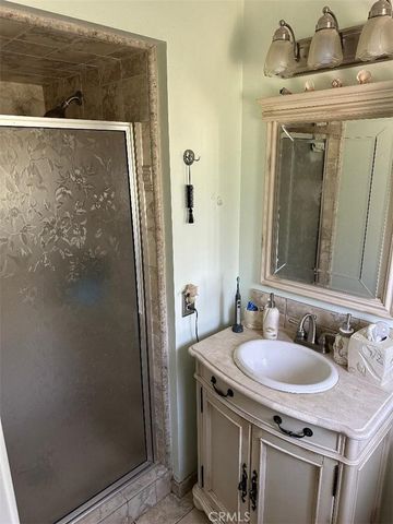 38514 Carolside Avenue, Palmdale, CA 93550