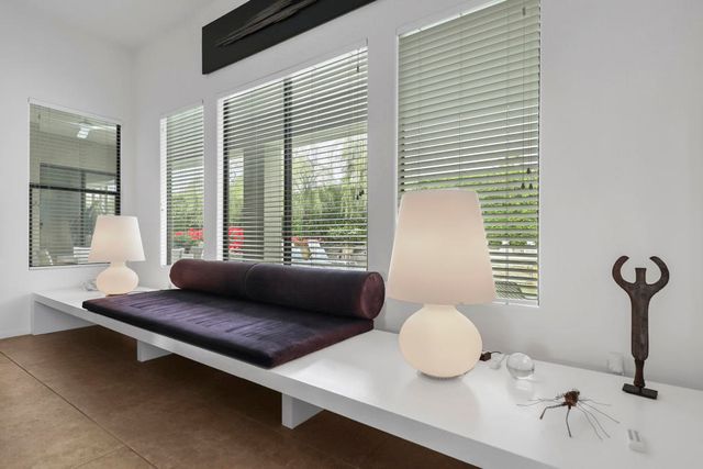 1450 Lorena Way, Palm Springs, CA 92262