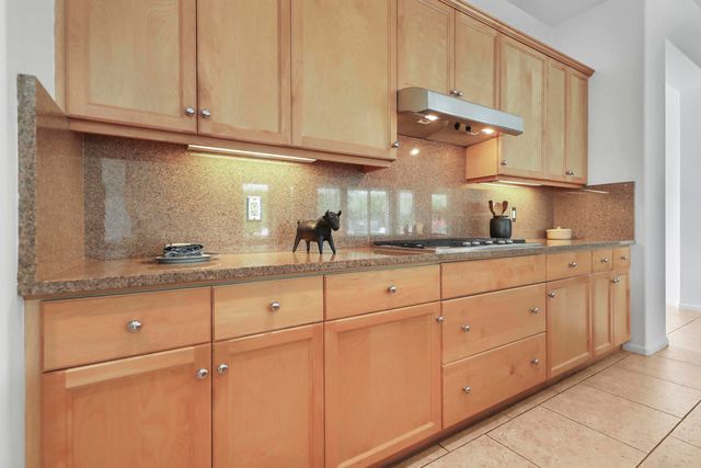 1450 Lorena Way, Palm Springs, CA 92262