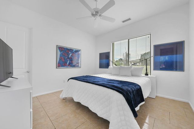 1450 Lorena Way, Palm Springs, CA 92262