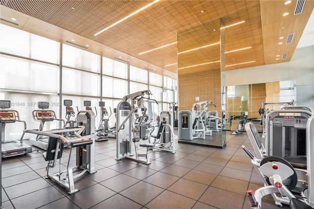 3470 E Coast Ave H2201, Miami, FL 33137