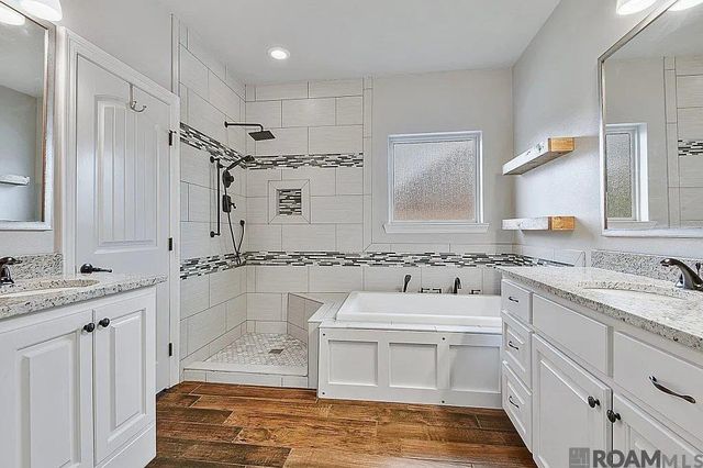 27675 Lakeview Dr, Walker, LA 70785