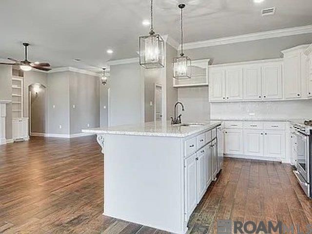 27675 Lakeview Dr, Walker, LA 70785