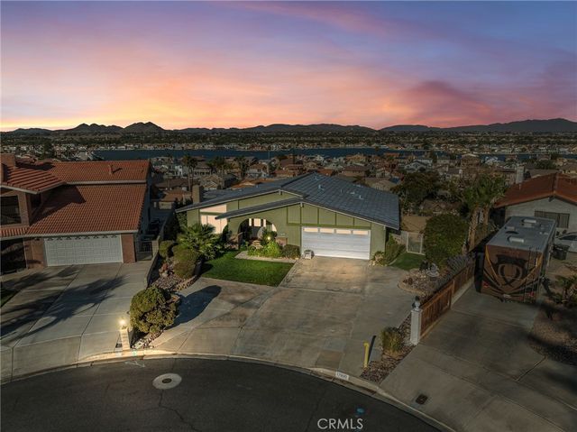 17990 Fremontia, Victorville, CA 92395