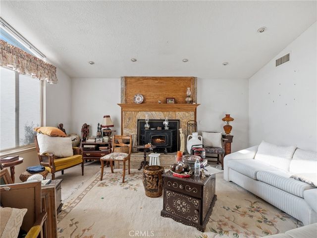 17990 Fremontia, Victorville, CA 92395