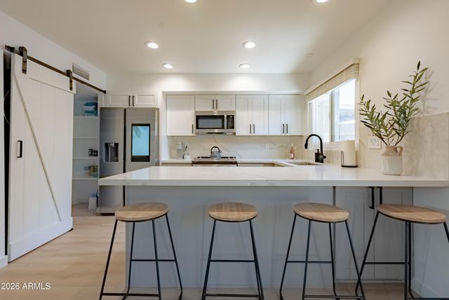 6961 E OSBORN Road C, Scottsdale, AZ 85251