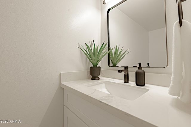 6961 E OSBORN Road C, Scottsdale, AZ 85251