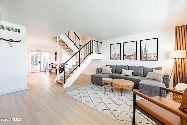 6961 E OSBORN Road C, Scottsdale, AZ 85251