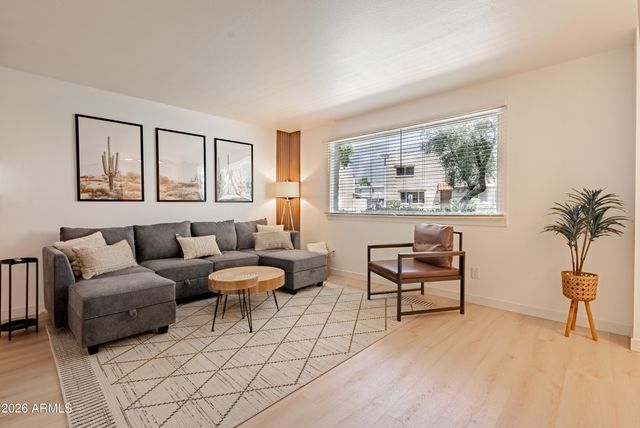 6961 E OSBORN Road C, Scottsdale, AZ 85251