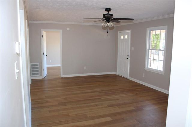 65 Faye Kight Circle, Hartwell, GA 30643