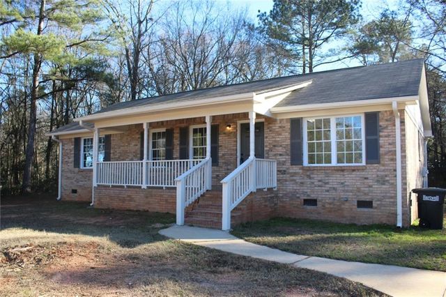 65 Faye Kight Circle, Hartwell, GA 30643