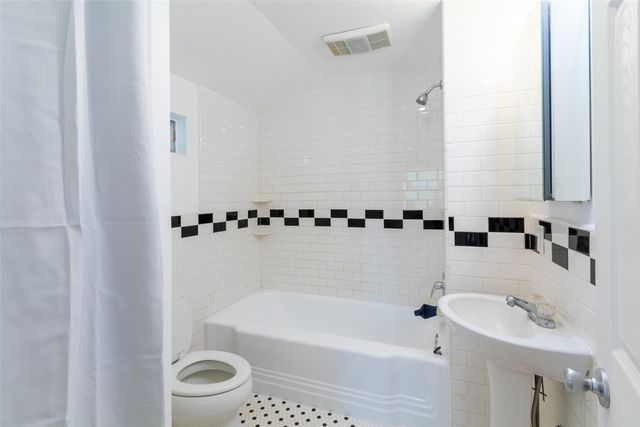 1201 Chestnut Street, Abilene, TX 79602