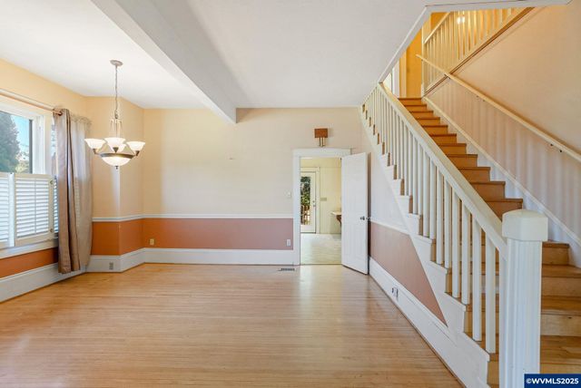 356 W Water St, Stayton, OR 97383