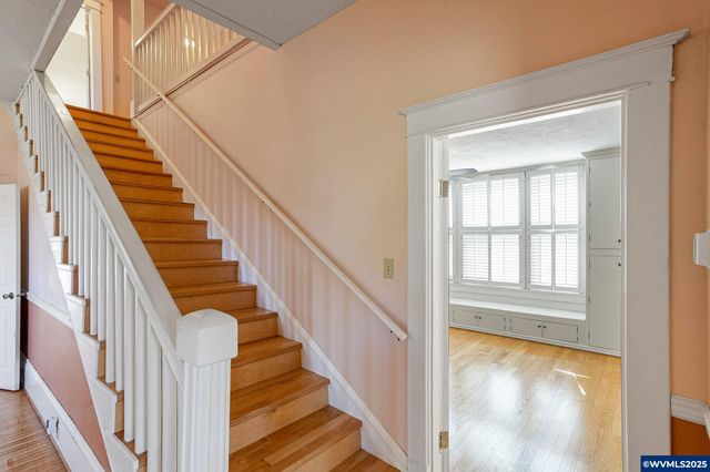 356 W Water St, Stayton, OR 97383