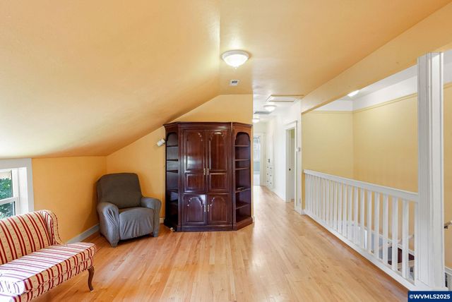 356 W Water St, Stayton, OR 97383