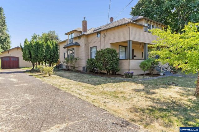 356 W Water St, Stayton, OR 97383