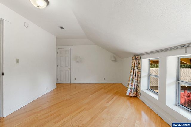 356 W Water St, Stayton, OR 97383