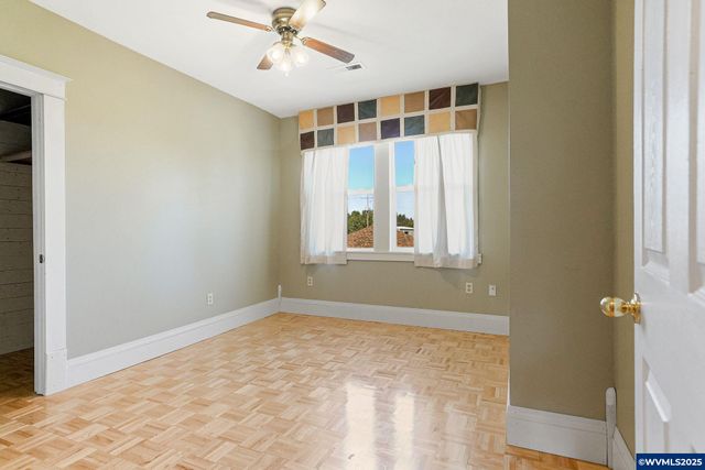 356 W Water St, Stayton, OR 97383