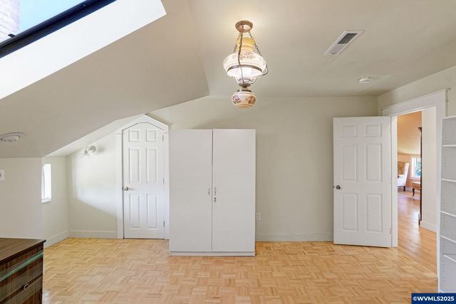 356 W Water St, Stayton, OR 97383