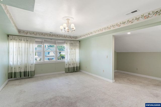 356 W Water St, Stayton, OR 97383