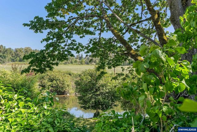 356 W Water St, Stayton, OR 97383