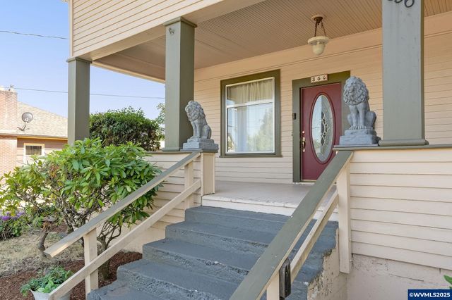 356 W Water St, Stayton, OR 97383