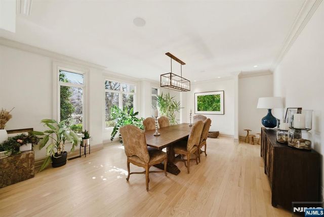 61 Essex Drive, Tenafly, NJ 07670