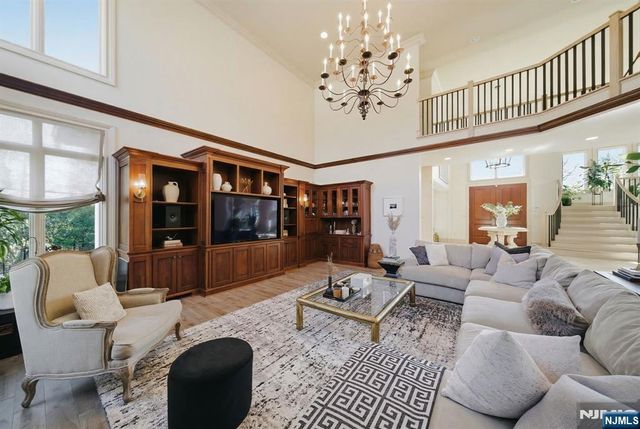 61 Essex Drive, Tenafly, NJ 07670