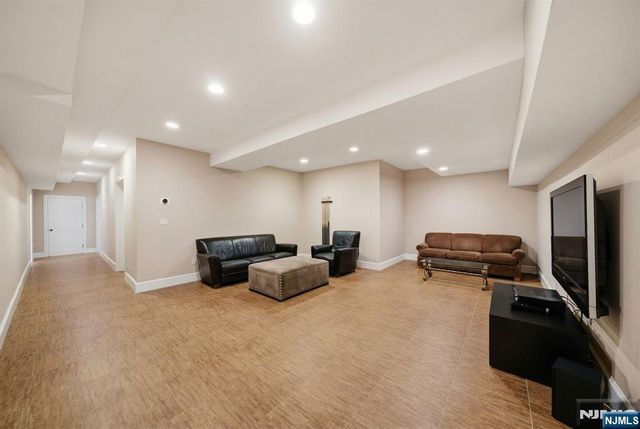 61 Essex Drive, Tenafly, NJ 07670